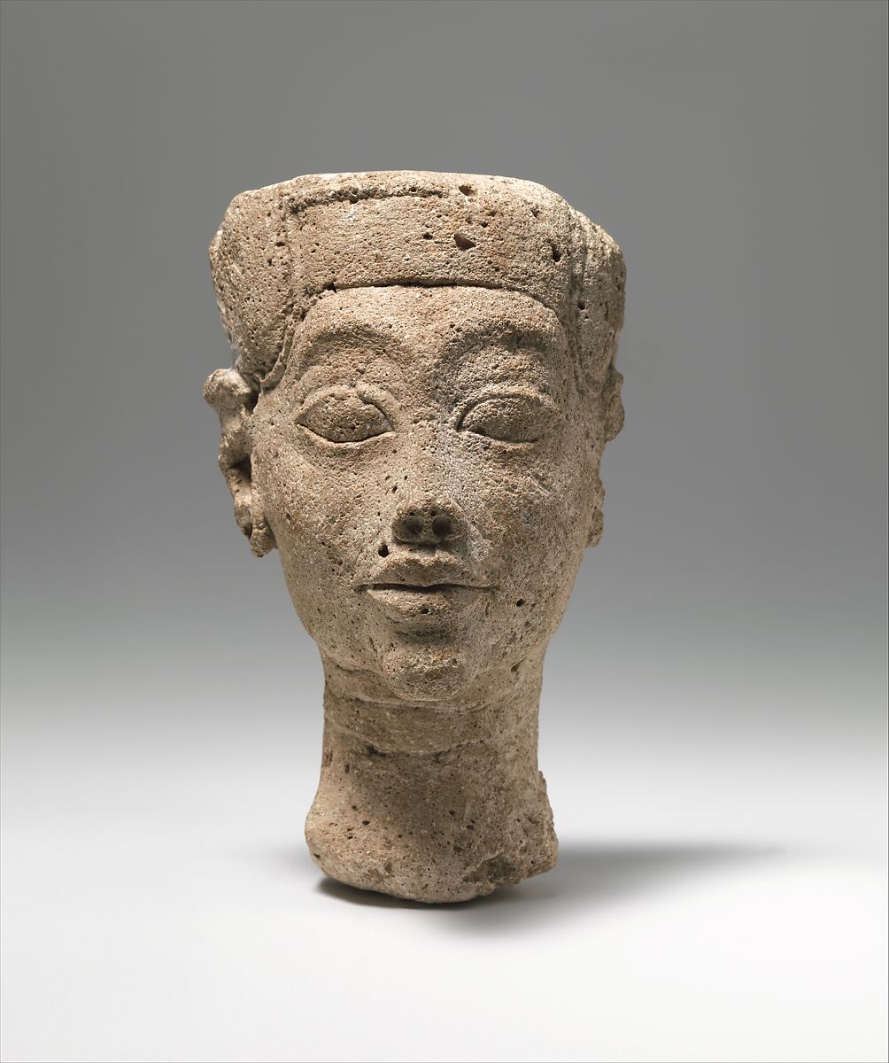 Head of Akhenaten or Nefertiti, Gypsum plaster 