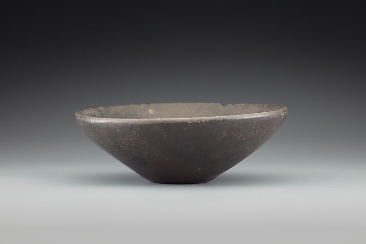 Shallow bowl