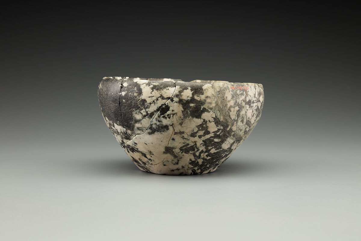 Deep bowl, Stone