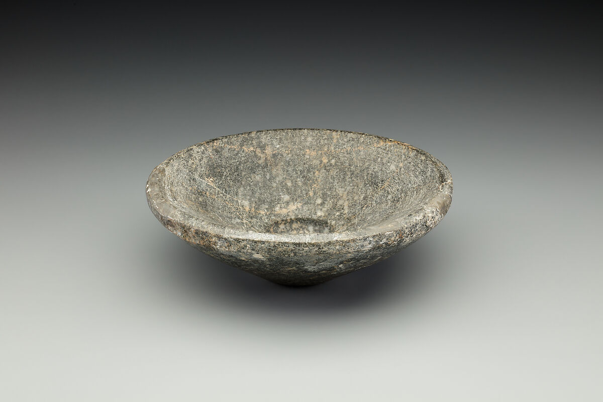 Shallow bowl, Stone