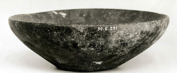 Shallow bowl