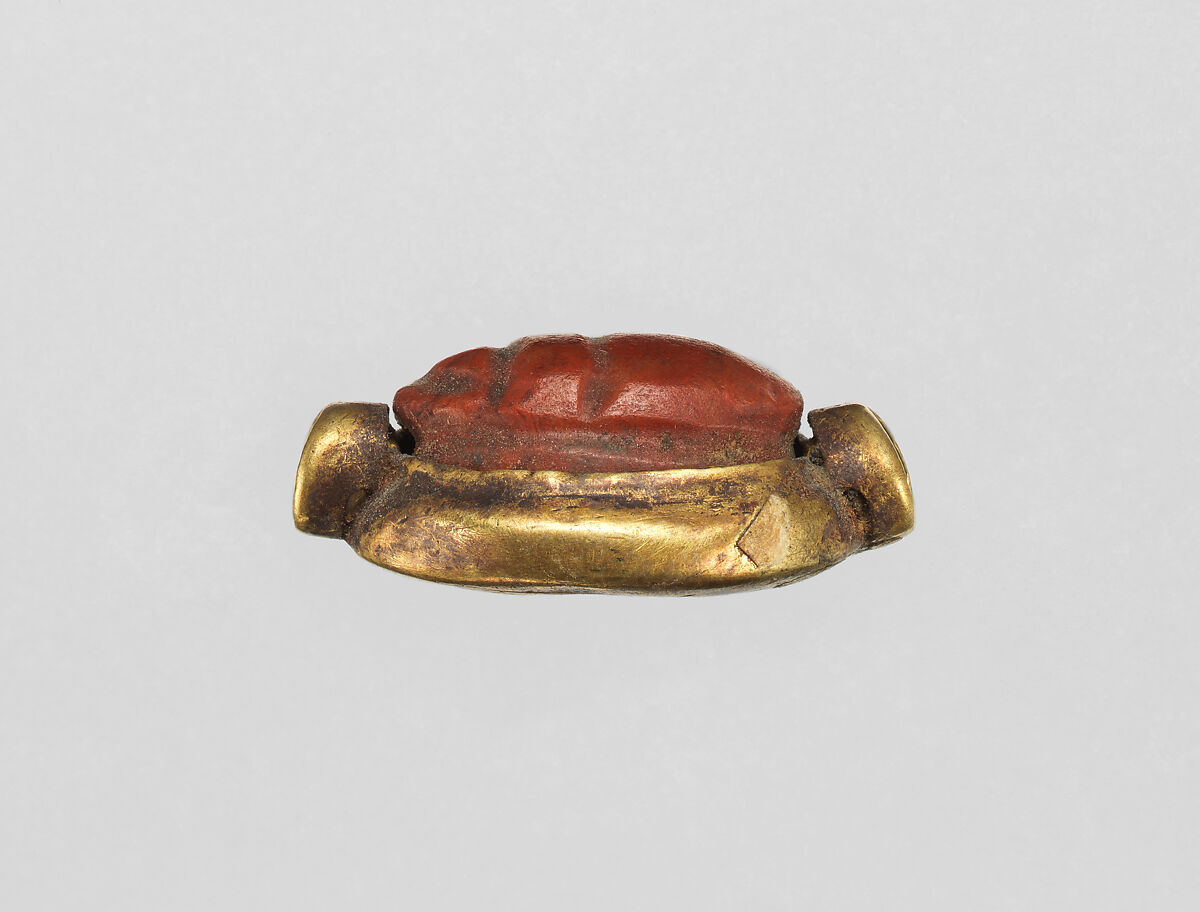 Scarab ring, Carnelian, gold