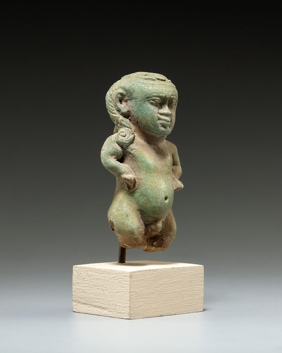 Pataikos, Faience