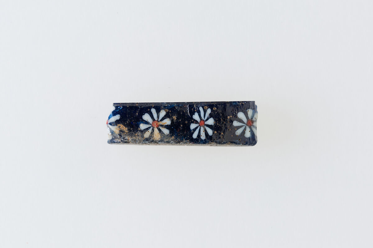 Inlay fragment with row of rosettes, Glass 