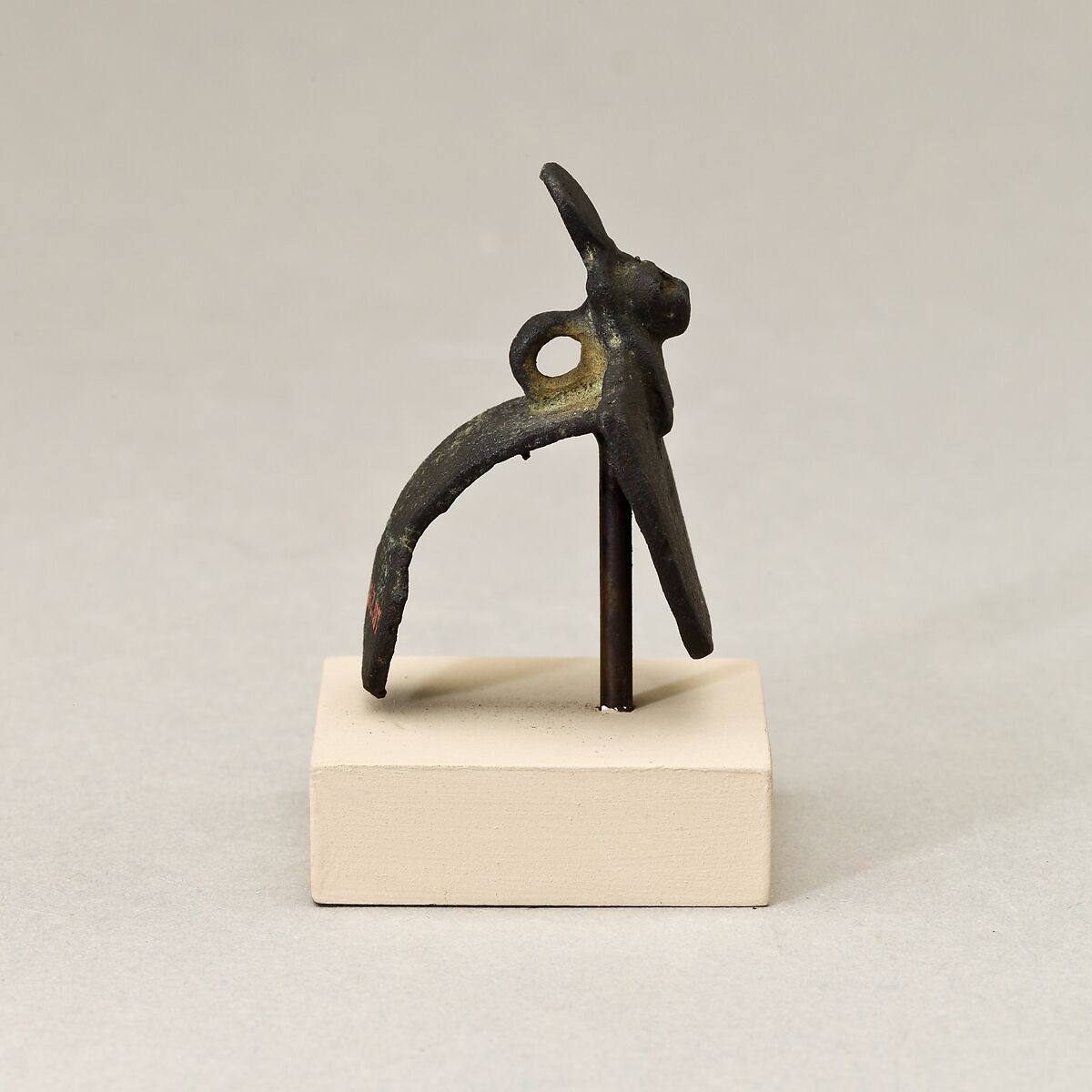 Aegis of Bastet, Cupreous metal