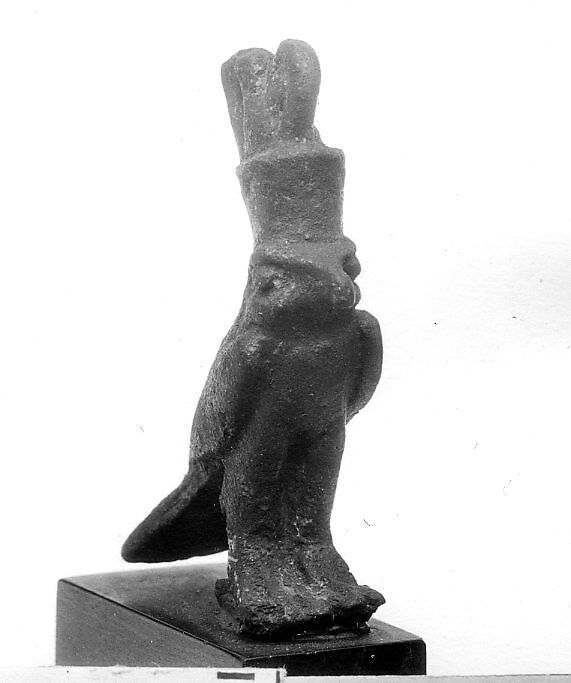 Horus falcon in double crown, Cupreous metal