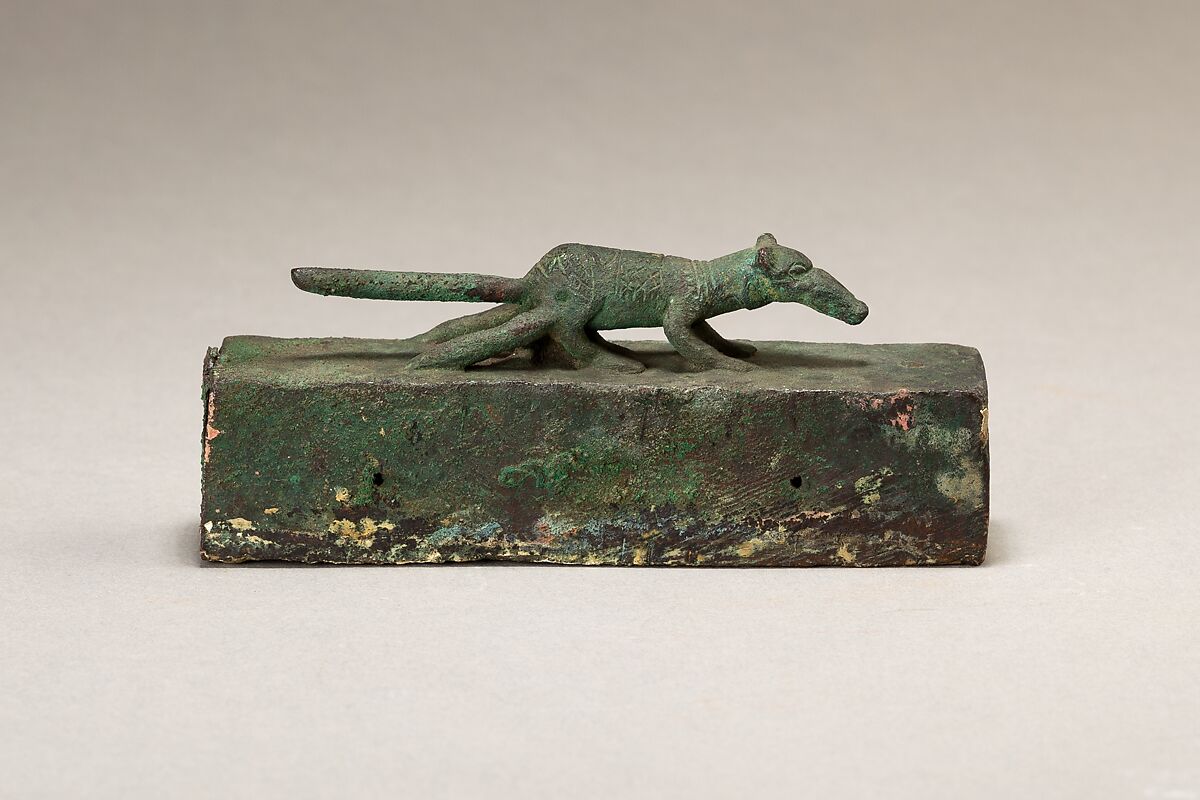 Shrew surmounting a box for animal mummy, Cupreous metal
