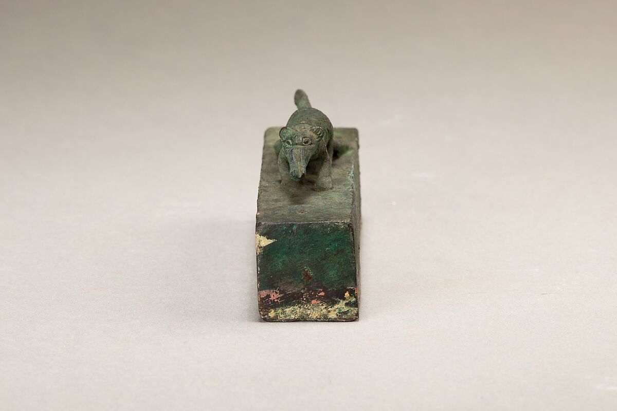 Shrew surmounting a box for animal mummy, Cupreous metal