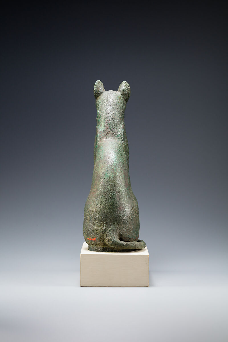 Cat with image of Bastet on breast, Cupreous metal