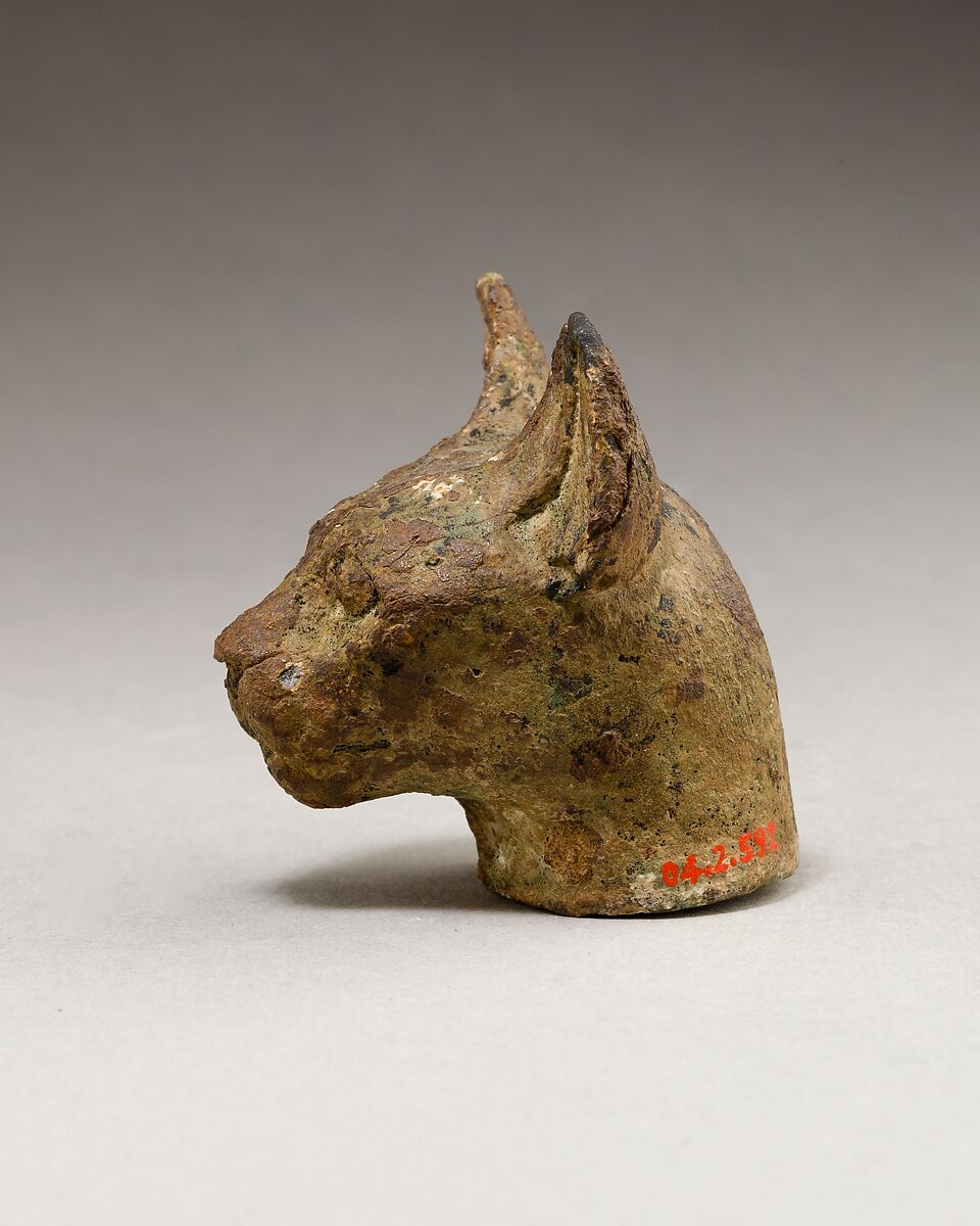 Cat head, Cupreous metal