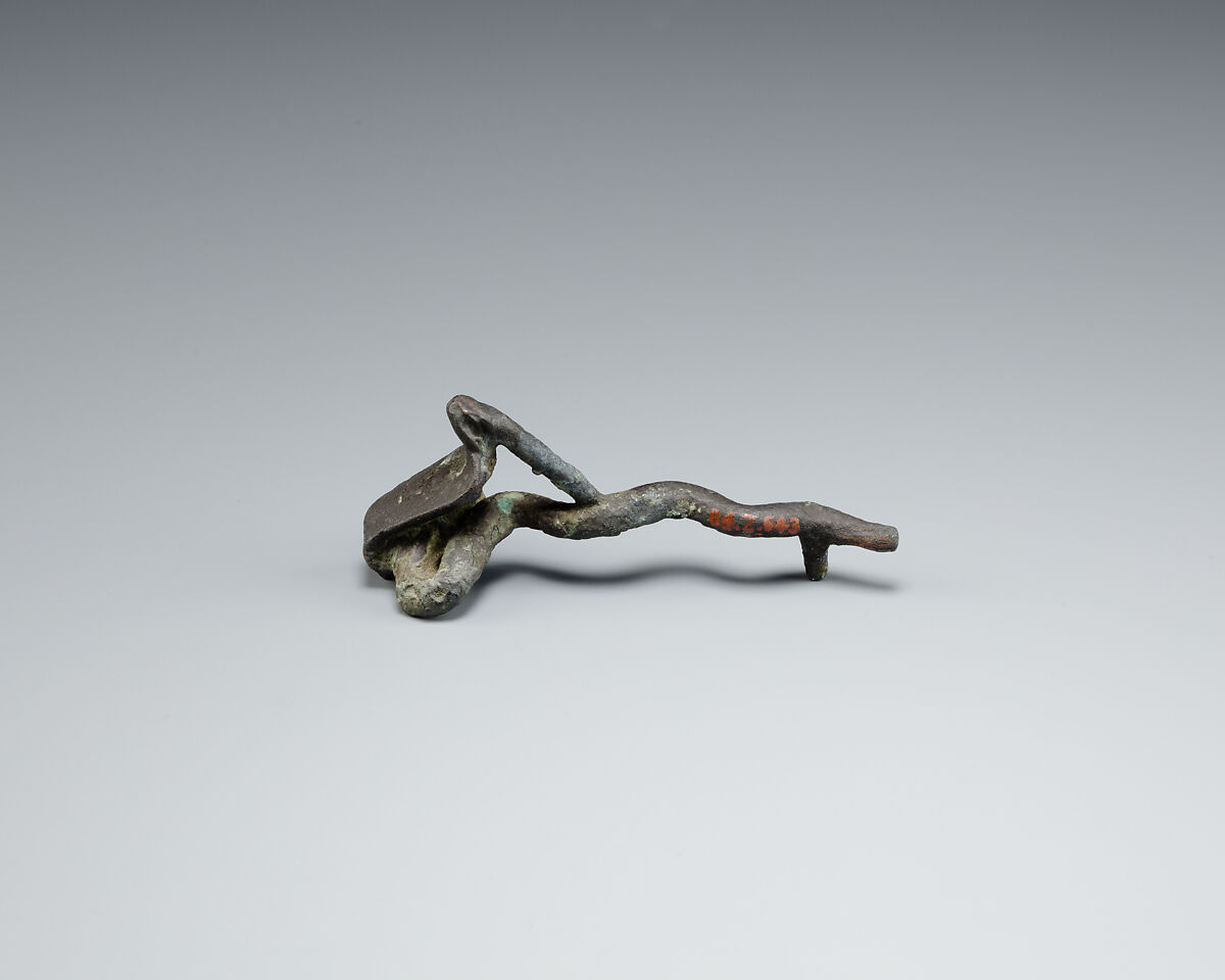 Uraeus, Cupreous metal