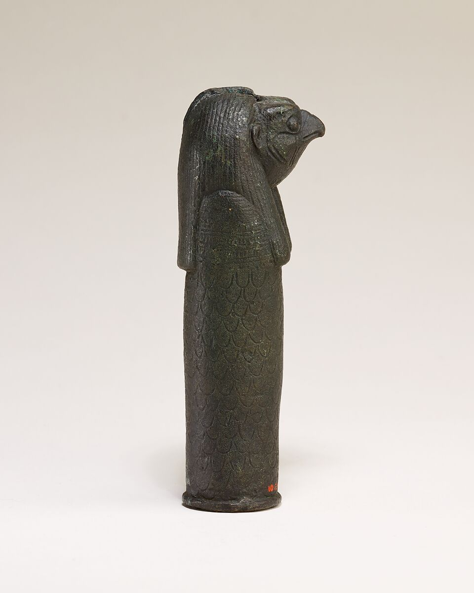 Falcon head for attachment to a pole, Cupreous metal