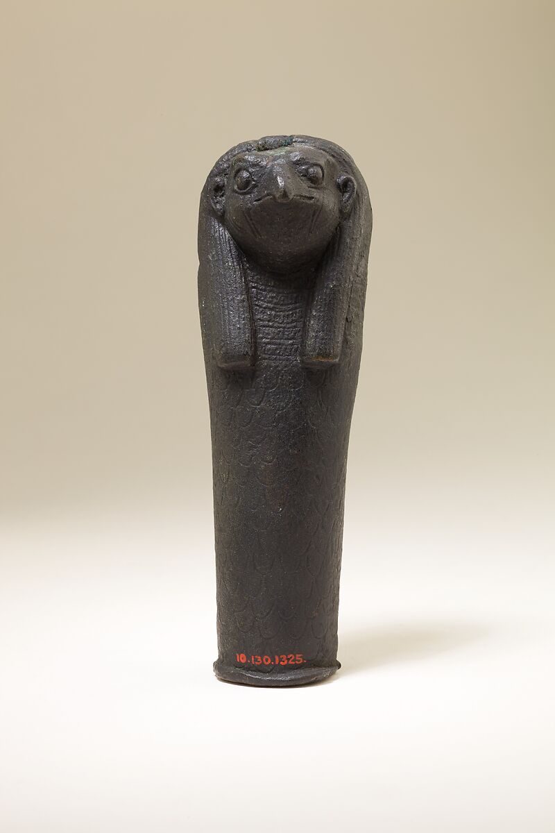 Falcon head for attachment to a pole, Cupreous metal