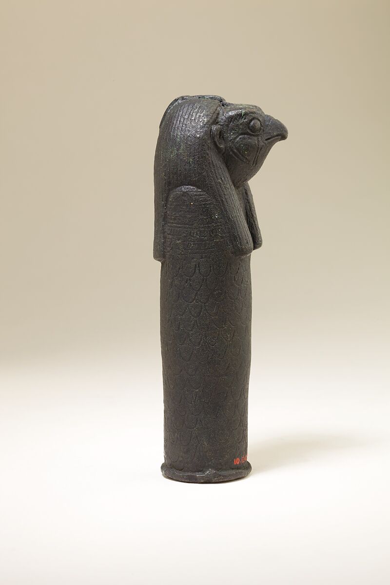 Falcon head for attachment to a pole, Cupreous metal