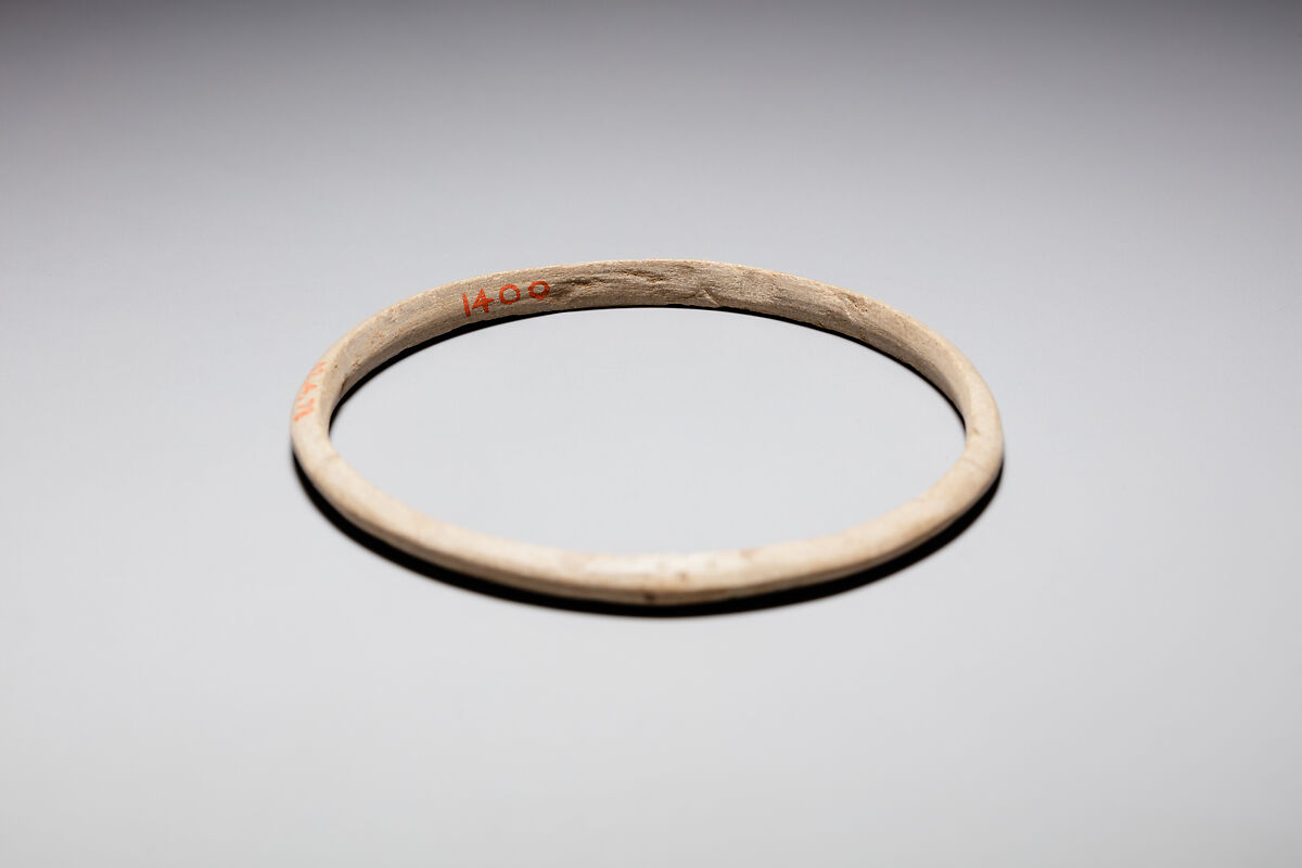 Bracelet (Bangle), Flint
