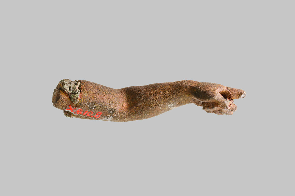 Hellenistic-style arm, Bronze