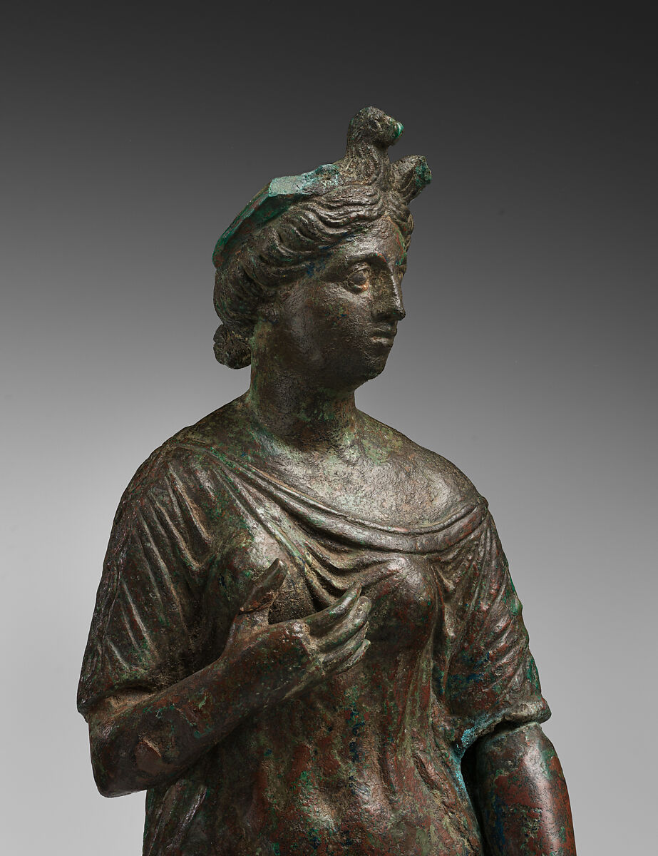 Isis-Aphrodite with Egyptian vulture cap, Bronze