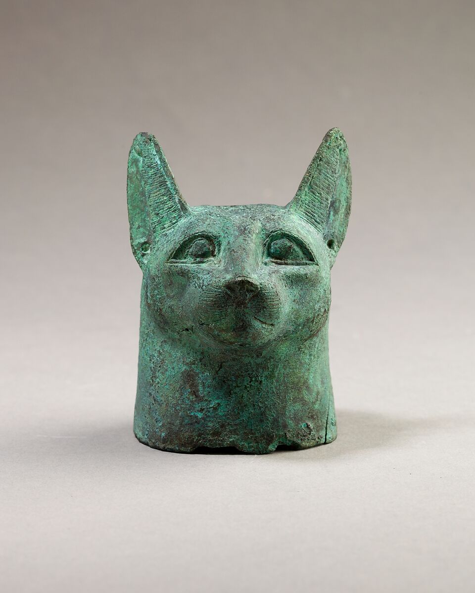 Head of a cat, Cupreous metal 