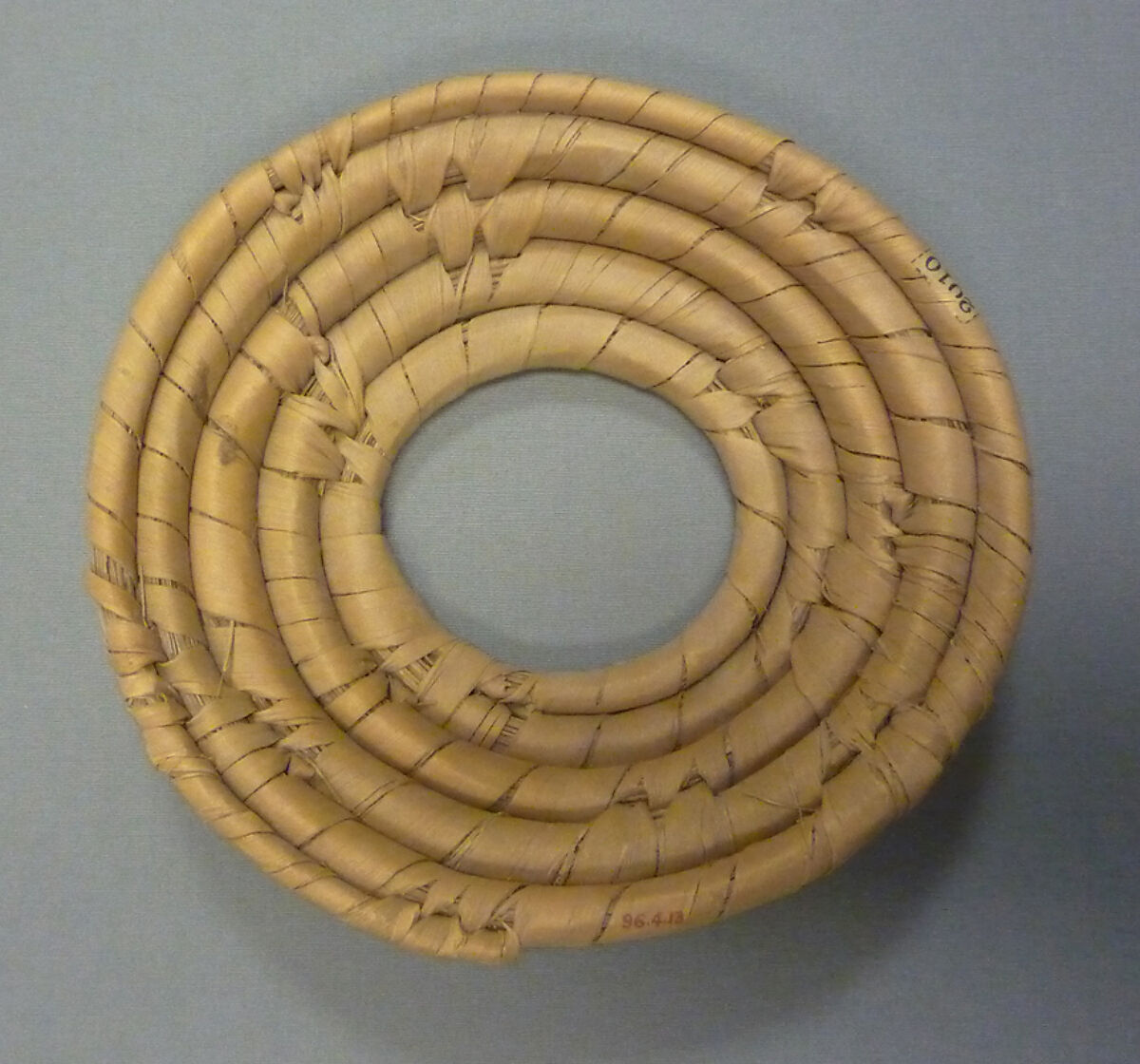 Pot stand, Reed