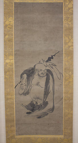 Hotei, flanked by panels of birds