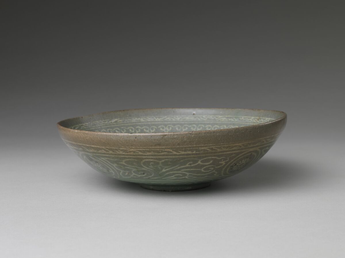 Bowl decorated with phoenixes, clouds, and chrysanthemums, Stoneware with inlaid design under celadon glaze, Korea