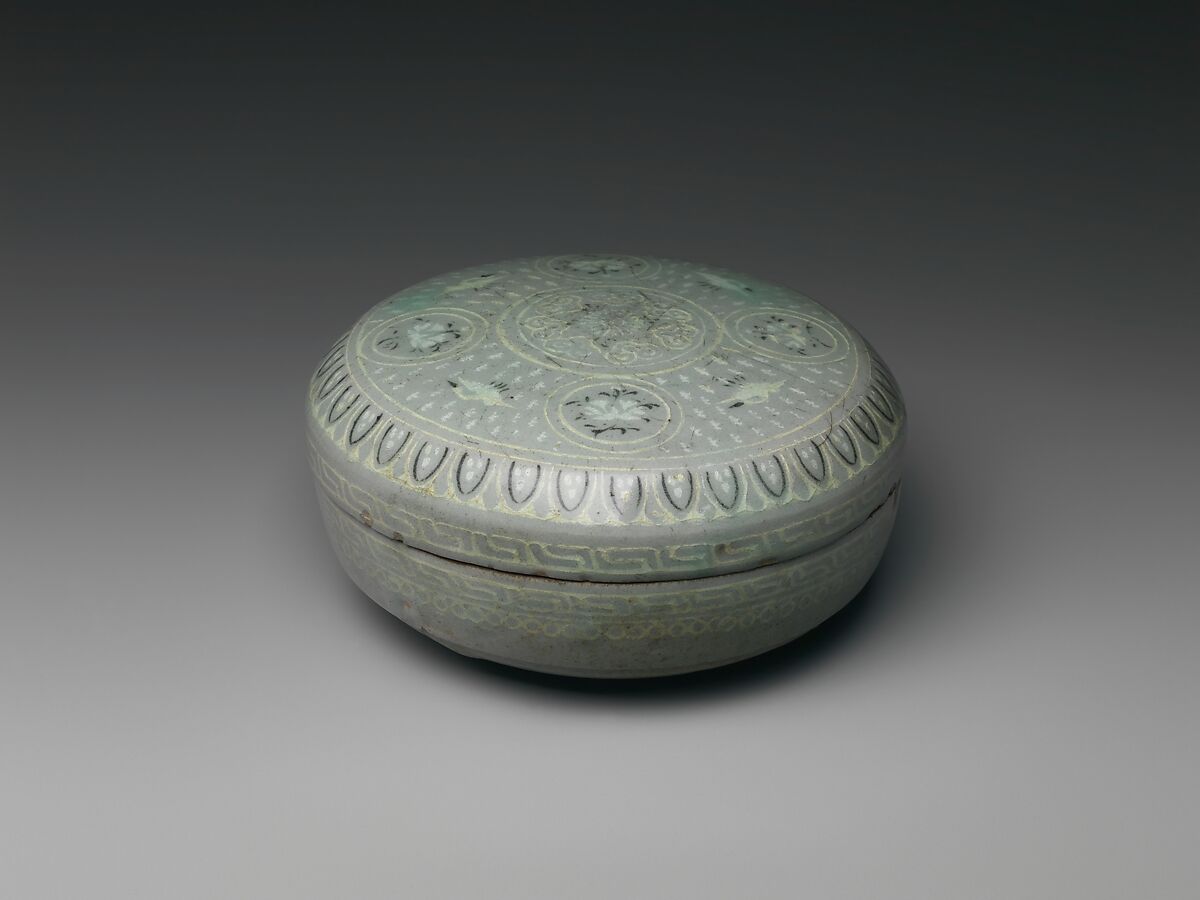 Box from set of five decorated with cranes and clouds, Stoneware with inlaid design under celadon glaze, Korea 