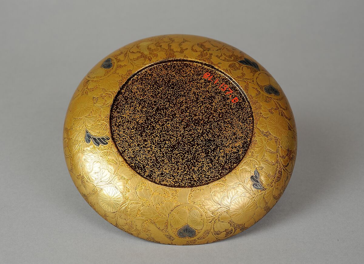 Portable Picnic Set (sagejū) with Chrysanthemums, Foliage Scroll, and Tokugawa Family Crests, Lacquered wood with gold, silver hiramaki-e, gold and silver foil application on nashiji lacquer ground, Japan