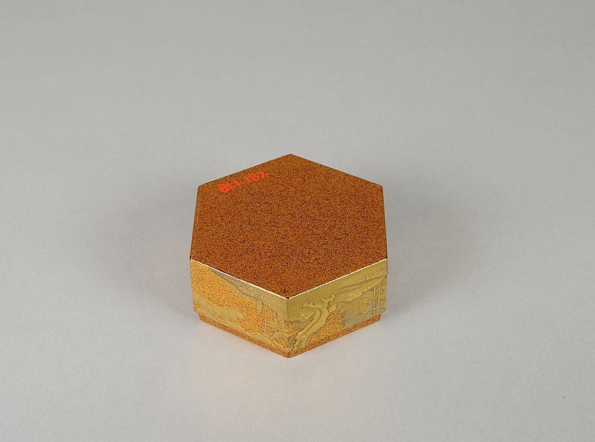 Two-Tiered Incense Box, Takamakie, hiramakie, nashiji, red lacquer, red powder for crane's head, Japan