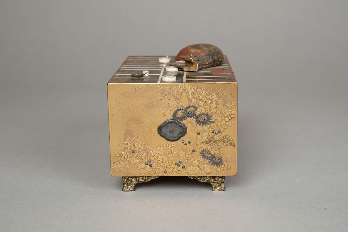 Incense Box Cover with Design of Backgammon Board, Gold and lacquer on wood, Japan