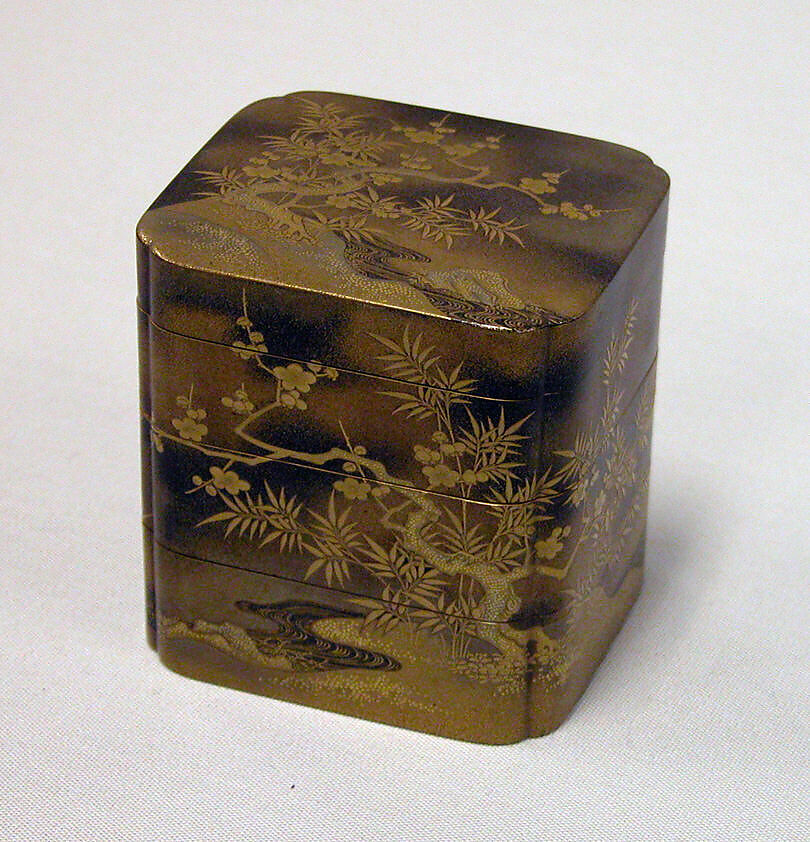 Incense Box in Three Compartments, Lacquer decorated with sprinkled gold, Japan 