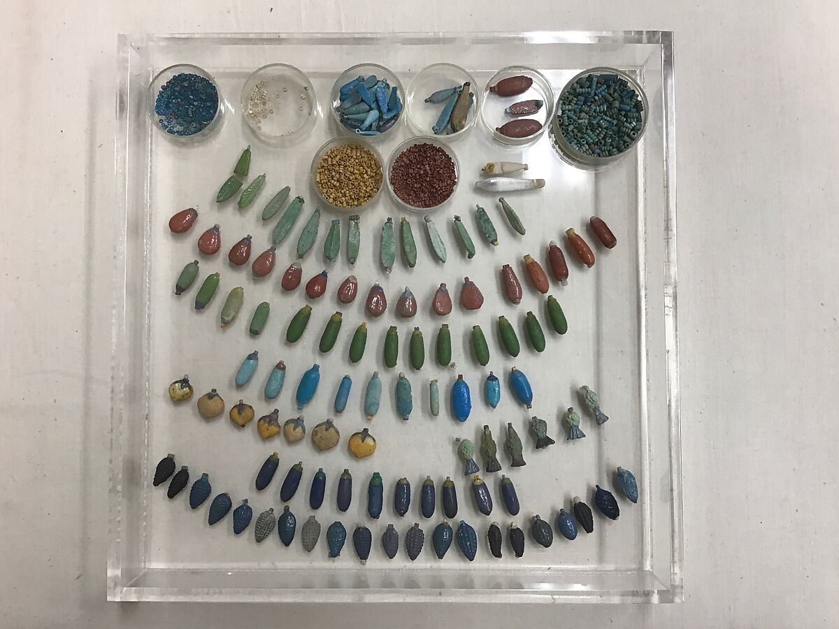 Collar pendants and beads, Faience 