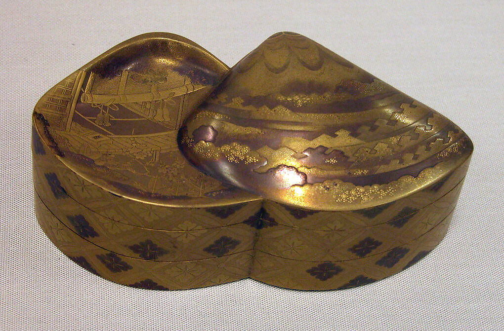 Incense Box in Two Compartments, Lacquer decorated with gold, Japan 