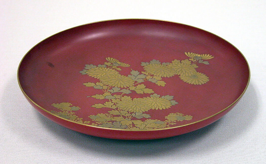 Wine Cup, Red lacquer decorated with gold, Japan 