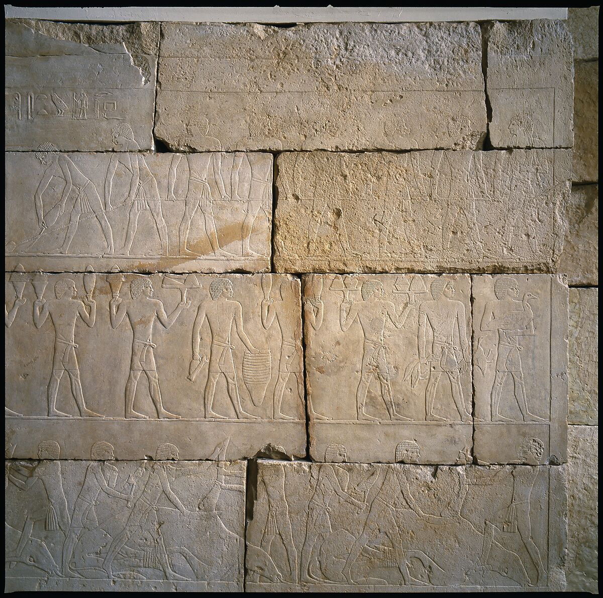 Tomb chapel of Raemkai: South wall of the entrance corridor, Limestone, paint