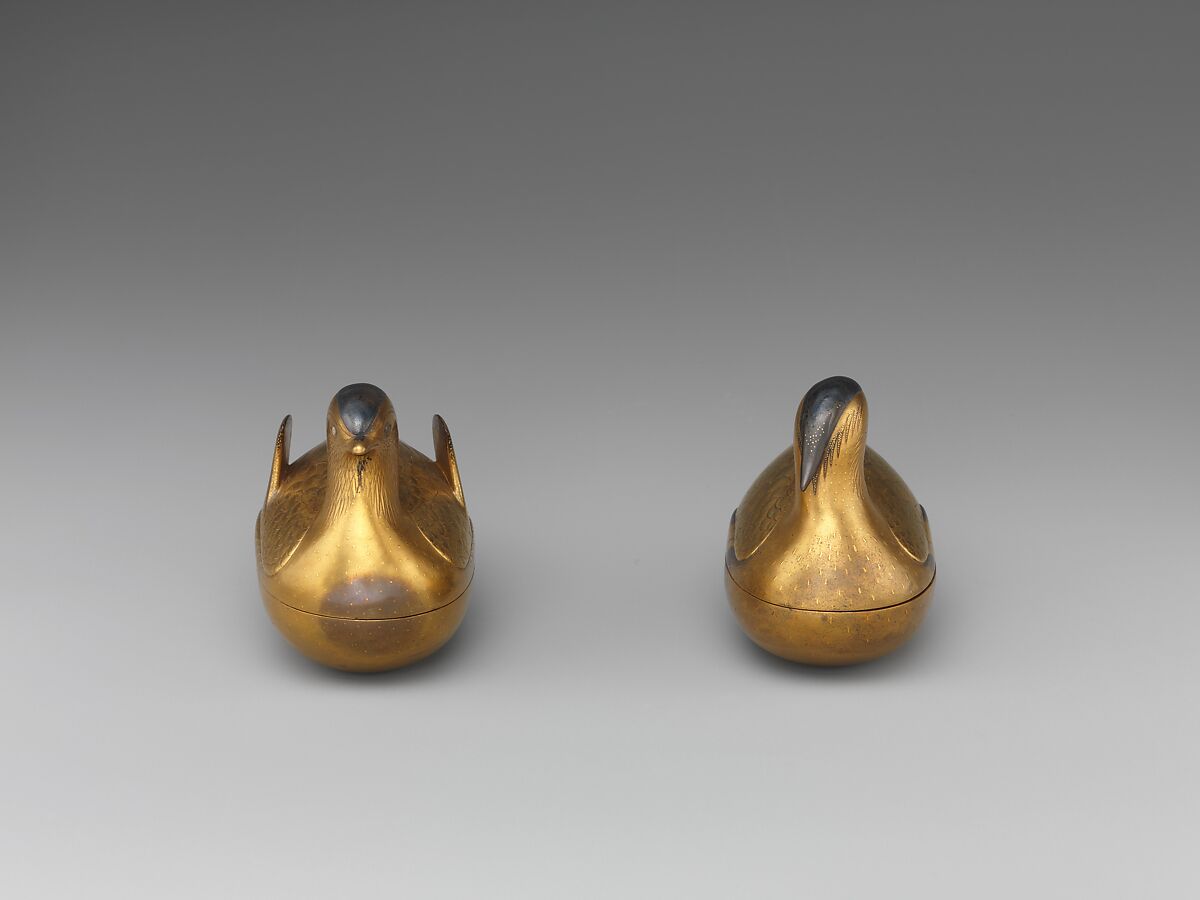 Pair of Incense Boxes (Kōgō) in the Shape of Mandarin Ducks, Lacquered wood with gold and silver takamaki-e, hiramaki-e, and togidashimaki-e, cutout gold foil application, Japan