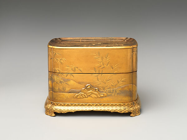 Incense Box with Design of Maple and and Mountain Scenery, Gold maki-e on black lacquer, Japan