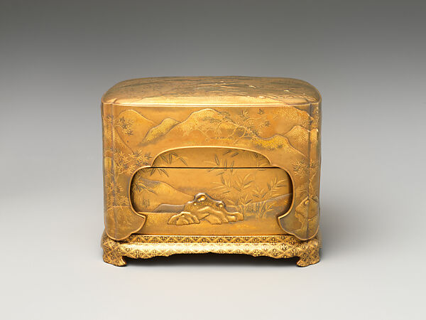 Incense Box with Design of Maple and and Mountain Scenery, Gold maki-e on black lacquer, Japan