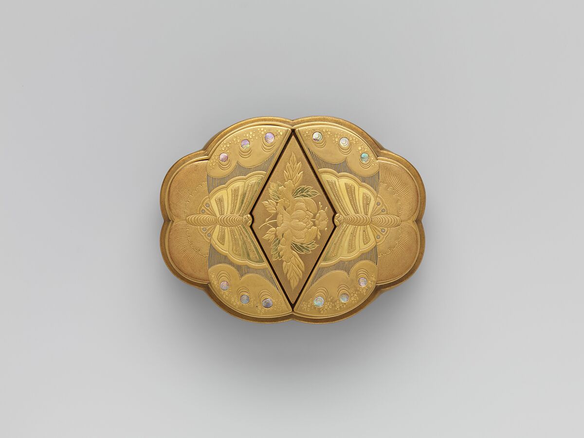 Incense box with Chinese children playing with snowballs, Gold, silver togidashi maki-e, hiramaki-e, takamaki-e, cut-out gold foil application, red lacquer, gold foil application on gold ground, Japan