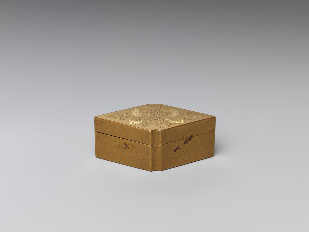 Incense box with Chinese children playing with snowballs, Gold, silver togidashi maki-e, hiramaki-e, takamaki-e, cut-out gold foil application, red lacquer, gold foil application on gold ground, Japan