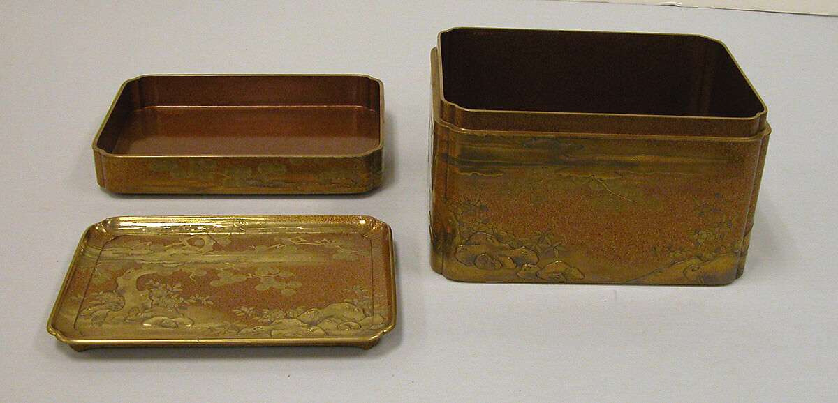 Box with tray, Attributed to Higashiyawa Yohimasa, Lacquer with gold, Japan