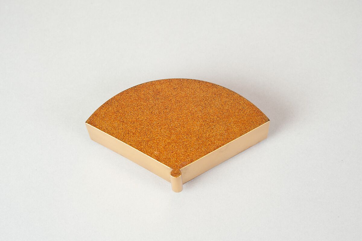 Incense box in the shape of a folding fan, Lacquered wood with gold and silver hiramaki-e on “pear-skin” (nashiji) ground, Japan