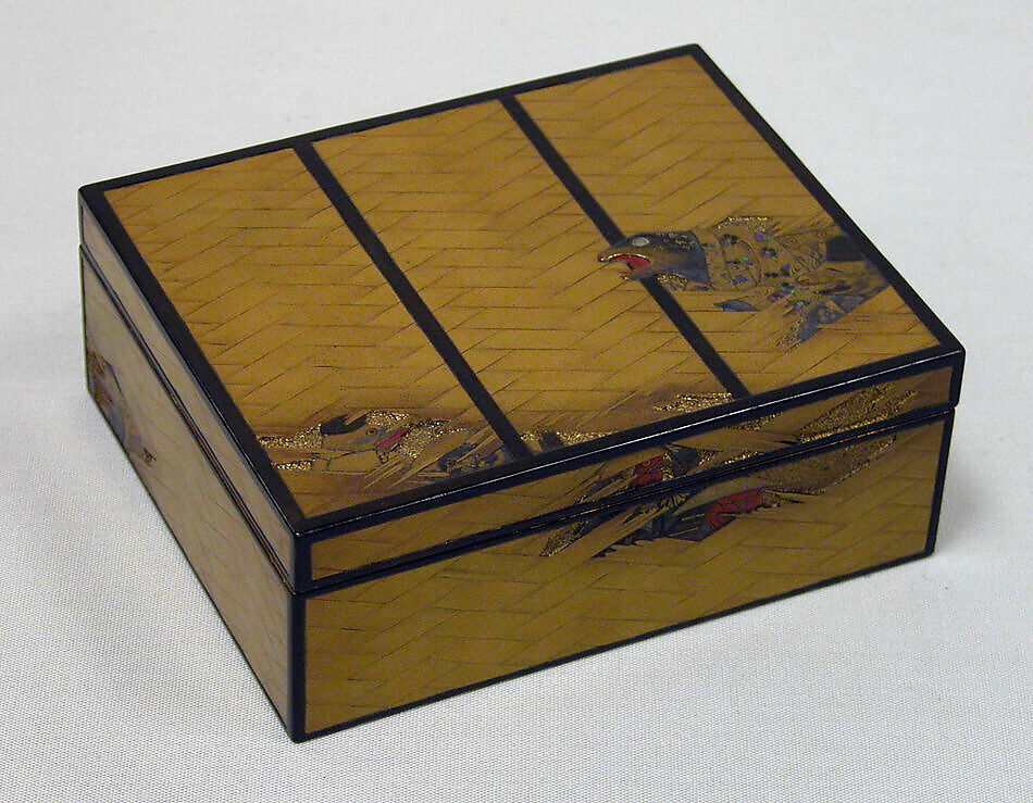 Box with tray, Lacquer, Japan 