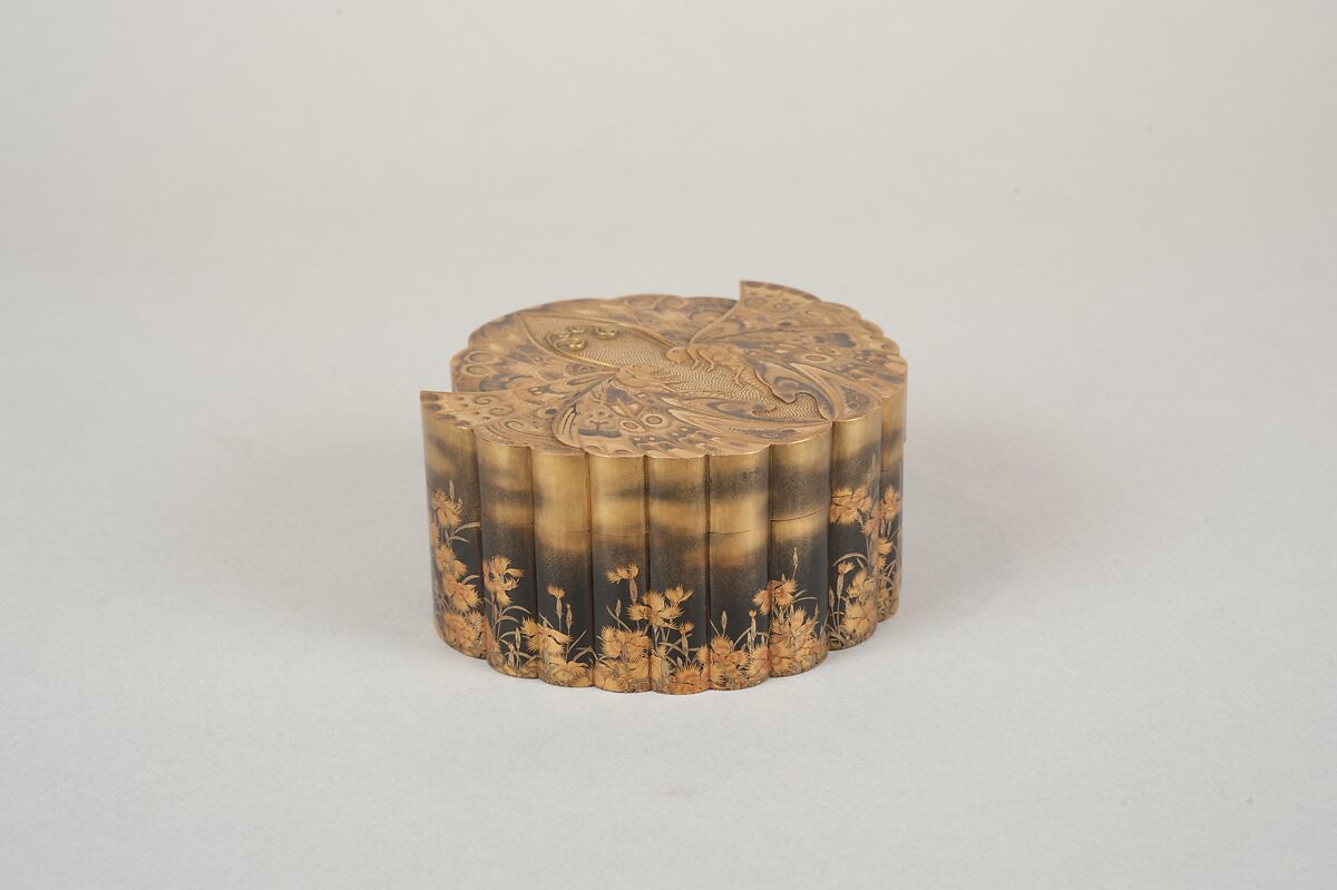 Box in Shape of Butterfly with Design of Wild Pinks on Side, Lacquer with gold, silver, and mother-of-pearl, Japan