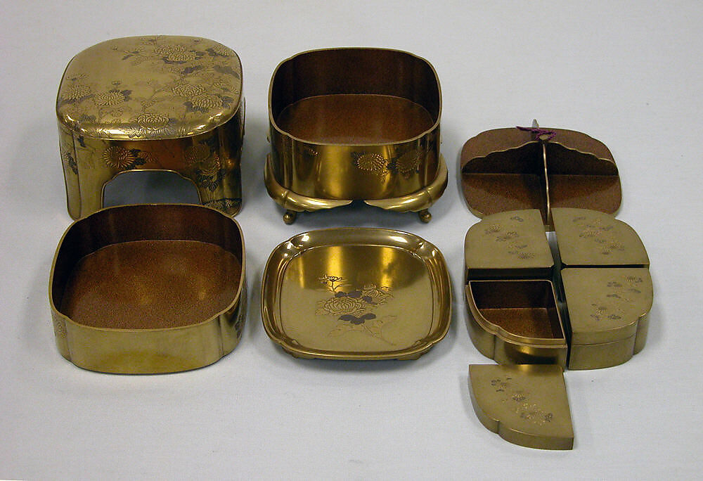 Incense Box with Tray, Cover and Four Small Boxes, Gold lacquer, Japan