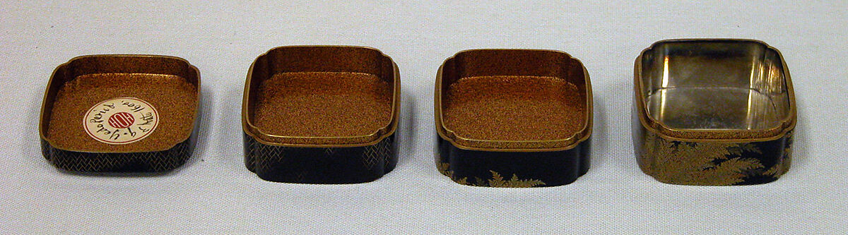 Box of Three Trays with Decoration of Ferns, Gold maki-e on black lacquer, Japan
