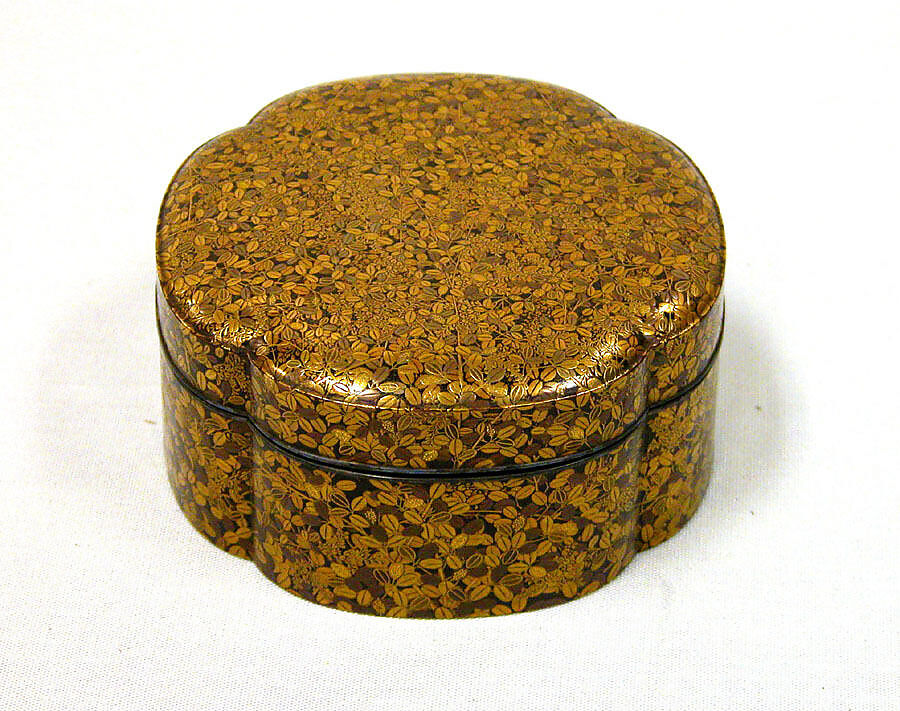 Box with Bush Clover Design, Gold maki-e on black lacquer, Japan 