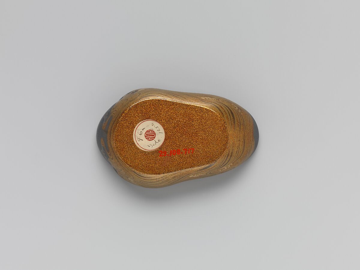 Incense Box in Shape of Mandarin Duck, Lacquer with gold design, Japan