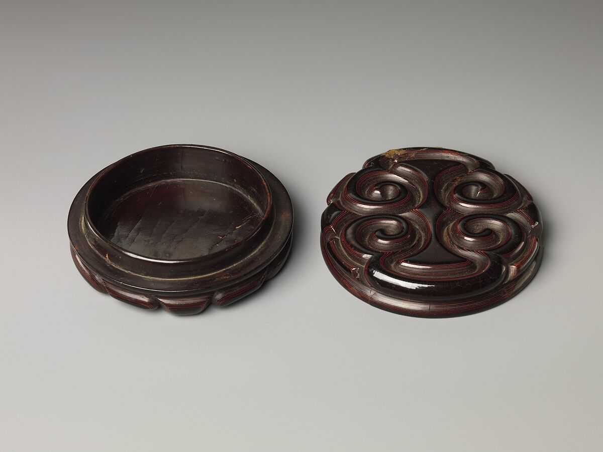 Box with “Pommel Scroll” Design, Carved red, black, and yellow lacquer, China