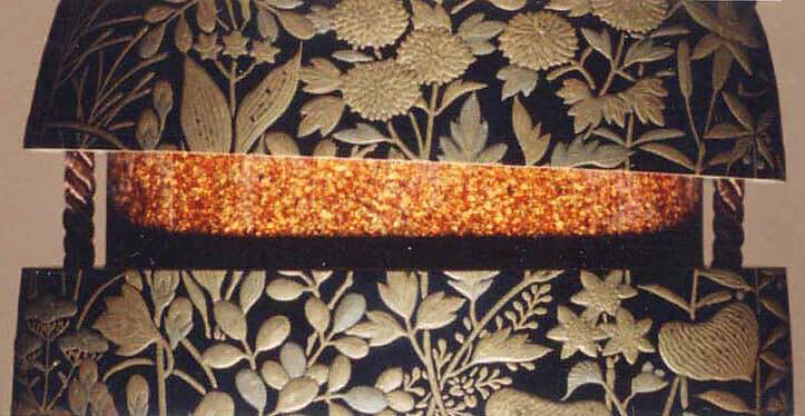 Case (Inrō) with Design of Flowers and Grasses, Lacquer, roiro, gold and silver hiramakie; Interior: nashiji and fundame, Japan