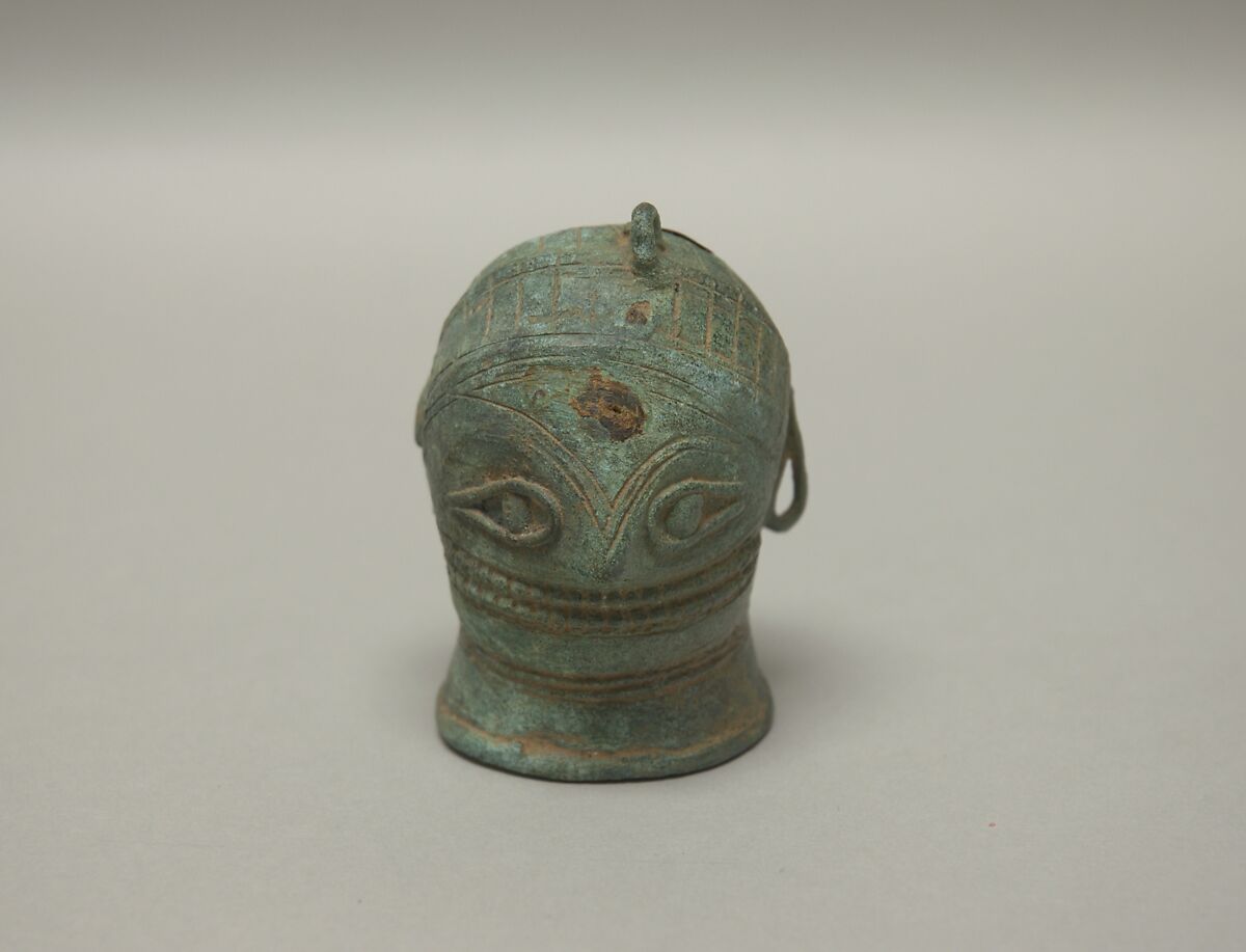 Head pendant, Bronze, Indonesia 